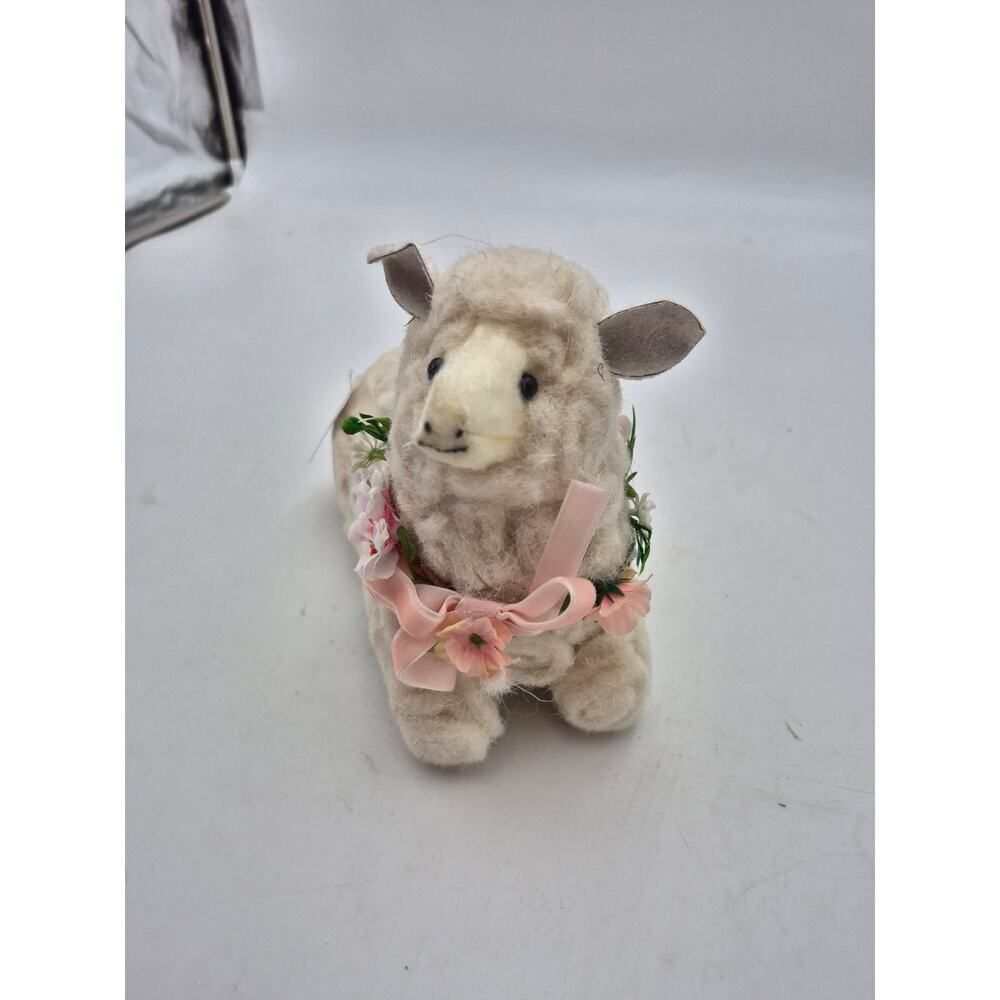 Resin Lambs W/Floral Garland‎ by Valerie Parr Hill "RARE' NIB - Picture 9 of 12